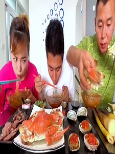 83K views · 603 reactions | We can't tolerate his bad habits. 寧咽 | Cliftondaen | Facebook