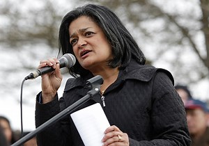 Dem Rep Jayapal Joins Migrant Caravan and Helps Five Asylum Seekers Enter U.S.