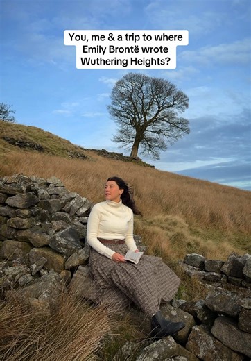 The misty moors of Haworth was everything I imagined it would be, and visiting Emily Brontë’s home was so special. She literally wrote Wuthering Heights in this very room! My entire Yorkshire trip far exceeded all expectations I had of this part of England 📚🇬🇧 #wutheringheights #wutheringheightsmovie #haworth #emilybronte