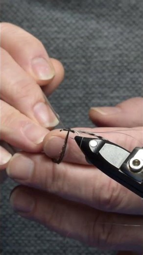 Hackle Stacker Gnat | High Floating Dry Fly #flytying #flyfishing #tutorial