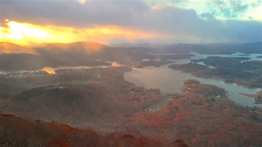 CWC Drone Photography on Instagram: "From 24 and snowing Monday to almost 70 today been a wild week for weather. #views #lakeview #dronepointofview #georgia #georgiaonmymind #atl #fallcolors🍁🍂 #snow❄️ #dronelife"