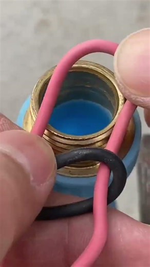 An Innovative Way to Strip Electrical Wires Using Rubber Seals