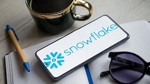 Snowflake stock rises on full-year sales outlook boost