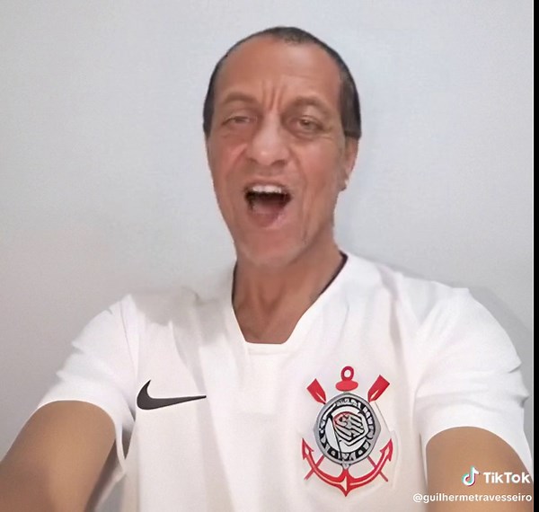 Exploração da Jovem Guarda por Carlinhos