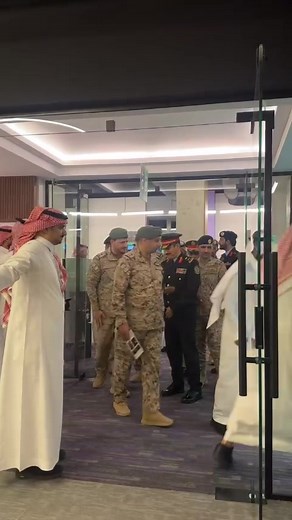 تحدي ديفنسثون أكاديمية طويق وزارة الدفاع كبار الشخصيات