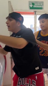 Juguitos con poderes🤣 12 de octubre 130 - Santiago capital Solis (oeste) 1045 - Santiago capital Alem 447 - La Banda #comedy #comedia #virals | Michel Romanoo