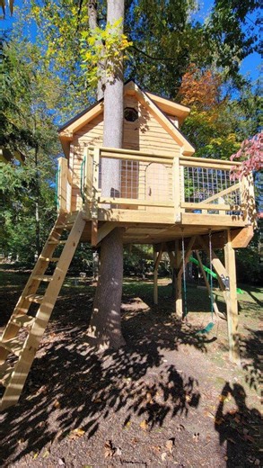 A lot of work goes into building a custom treehouse. And this is what it gets you. Let us know if you have any questions about a custom treehouse. Follow: @treetopbuilders Supplies: @treehousesupplies #treehouse #backyardgoals #zipline | Tree Top Builders, Inc | Facebook