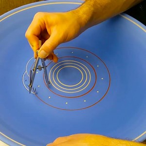 This guy makes hypnotizing pottery with unusual tools. | Culture Insider