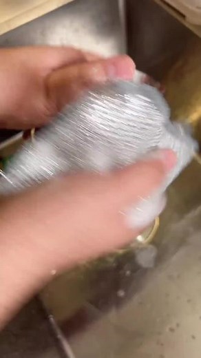 https://v3.douyinvod.com/c8dd6fb7322d5f38479f28b574d0e80a/657fc2ba/video/tos/cn/tos-cn-ve-15/ogxlcgnBQABDdDC4bAAgIrBeVajQ6Iuyles9DW/?a=1128&ch=0&cr=0&dr=0&cd=0|0|0|0&cv=1&br=2236&bt=2236&cs=0&ds