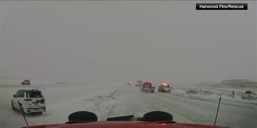 Lake effect snow piles up in Great Lakes region, impacting Thanksgiving travel