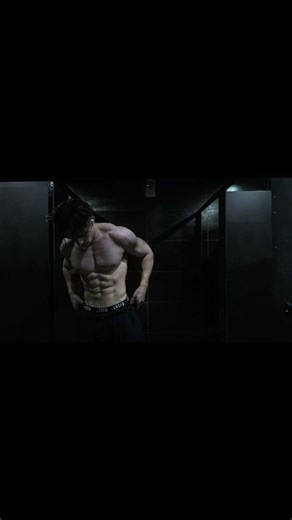 Bialy on Instagram: "I want to be toji Program in bio 🔔 #gym #fitness #reels #viral #motivation #workout #esthetic #explorer #compression #alexeubank #youngla"
