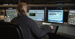 Houston emergency operations advise 911 callers to not hang up