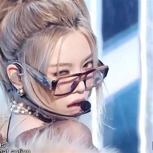 iPOP TV on Instagram: "ALLDAY PROJECT 올데이프로젝트『LOOK AT ME』룩앳미/EP927 Show Music Core @ipoptv Start your 2-week FREE Trial to watch the full show! 👉 https://www.ipop.net/watch/700032 Catch the exciting energy of ALLDAY PROJECT in this must-watch performance! 💬 Which do you prefer: the bright vocals or the sharp rap? Let us know in the comments! [About This Performance] ALLDAY PROJECT takes the stage with "LOOK AT ME," a track filled with exciting moods and melodies that are easy for anyone to sin