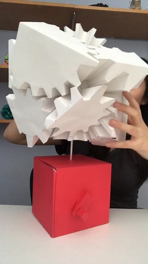Exploring a 3D Geometric Paper Structure Model