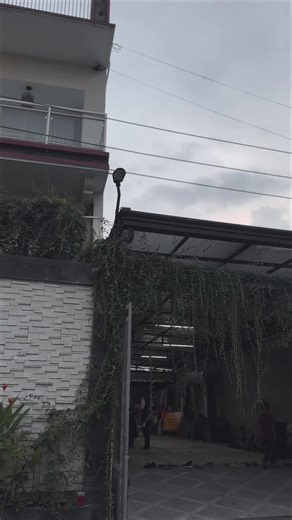 Ramadhan selalu punya cara untuk mempertemukan kebaikan kami bersama UMKM CFD Saren berbagi senyum melalui takjil sederhana. Bukan tentang seberapa banyak yang diberikan, tapi tentang ketulusan yang dibagikan. Semoga setiap langkah kecil hari ini menjadi keberkahan bagi kita semua. ✨ CFD Saren With UMKM Berbagi Takjil Sabtu, 14 Maret 2026 | 16.30 WIB 📍 Depan CV Merona Jaya Abadi #cfdsaren #saren #kalijambe #sragen