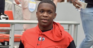 Running back Dwight Phillips, fastest HS recruit, signs with Georgia