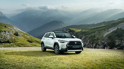 A megújult Corolla Cross - a hibrid családi SUV | Toyota