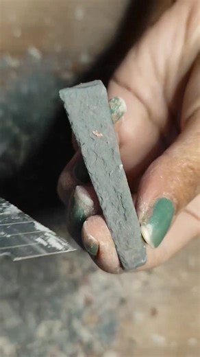 SMVChalkingjoy on Instagram: "#asmr #reels #asmrchalkcrushing"