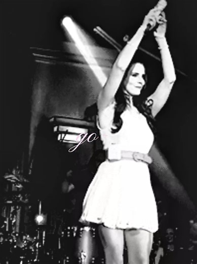 Go-Go Dancing Tonight: A Lana Del Rey Experience