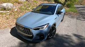 45K views · 309 reactions | The 2022 Infiniti QX55 is a blast from the brand’s past but filled with the latest tech, says Fox News Autos Editor Gary Gastelu. | Fox News Car Reviews. https://fxn.ws/2SOLfW6 | Fox News | Facebook
