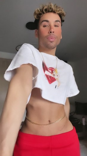 I just had a Big Mac 😋 (P.s. to all the curious haters￼ I never said I didn’t get my body done🙄lol but I also don’t owe u an explanation)￼￼￼￼😬😬😬