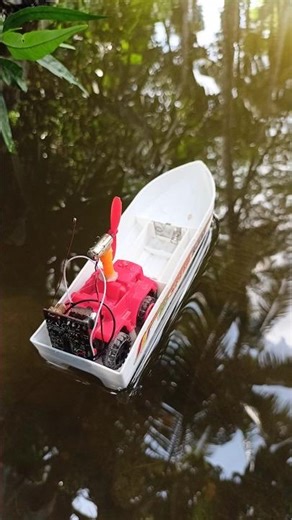 remote control speed boat 04🚁🛵🚗🏍️#shorts #toys #rcboat