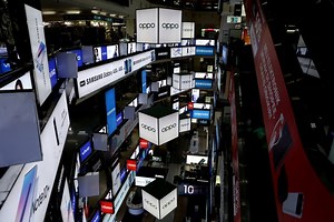 Samsung Jadi Smartphone Paling Laris di Indonesia Kuartal I 2023 - Gadget Katadata.co.id