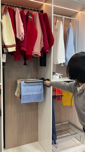 Pull down wardrobe rail #spacesaving #wardrobeaccessories