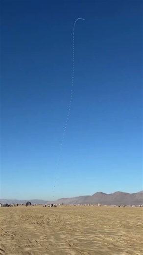 Balloon Art in the Middle of the Desert 🌵 Burning Man 2026 #rave #viral #usa #nevada #fyp #trending
