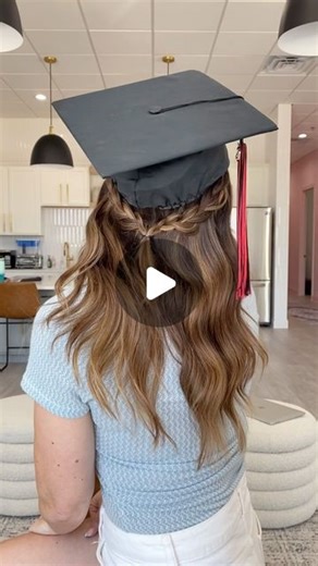 Cute Girls Hairstyles | Take note because this graduation hat hairstyle is too cute 📝 You can never go wrong with some braids! | Instagram