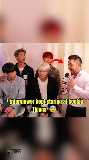Jungkook was so uncomfortable 😰front of interview 🐣 jimin noticed him🤣🔥