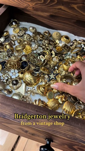 I just finished watching Bridgerton season 3 and I want to run back to this vintage jewelry shop!✨ #bridgerton #vintage #jewelry #outfitinspo