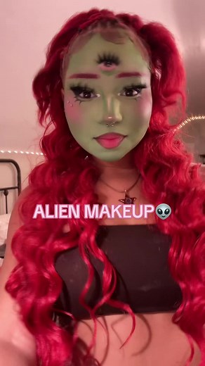 Alien girl makeup!!👽🛸💕 #fyppppppppppppppppppppppp #alienmakeup #makeuptutorial #makeup #viralmakeup #aliengirl #makeuplooks #creativemakeup #blackcreatives