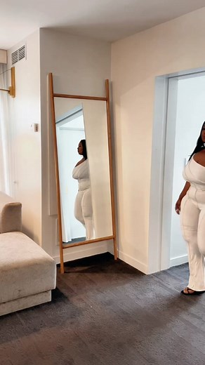 A matching set try onnnn 😜 #fyp #fashion #curvy