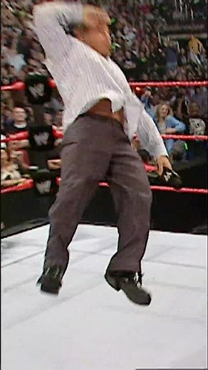 A legendary Stone Cold Stunner 🫡