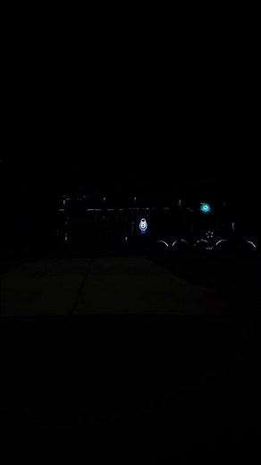 Lindsey Stirling – “Magic” | A Mesmerizing Christmas Light Show