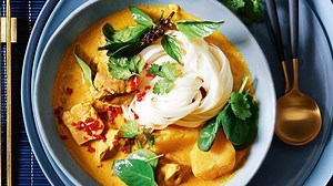 How to make Thai chicken balls