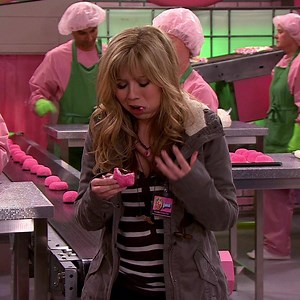 61K views · 443 reactions | Was your New Year's resolution to cook more? Start by making Sam Puckett proud and mastering fat cakes! | TeenNick | Facebook