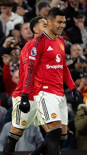 29K views · 1.9K reactions | How Casemiro Changed From Substitute Player❓️樂 | Football News | Facebook