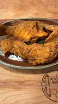 Whole Crappie Fried 🎣 #crappie #crappiefishing #recipe #cooking #friedfish