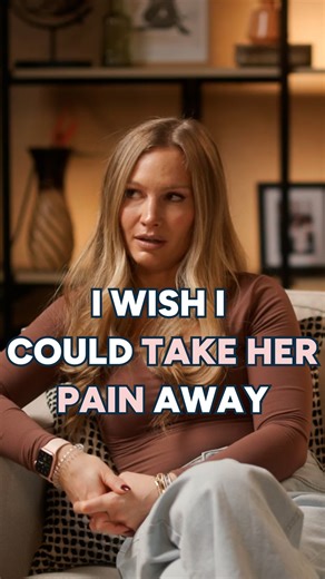 We Need To Talk on Instagram: "Comment or DM us “ANNA” and we’ll send you the full conversation. Millions watched @annasaccone share her family’s life online. Then her daughter Edie came out as transgender and the world had an opinion. In this powerful conversation, Anna opens up about the hate that flooded in, the fear of making the wrong decisions, and the love that made her choose courage over silence."