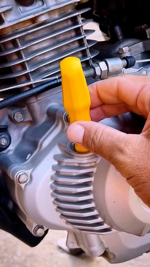 13K views · 20 reactions | Wire Usique Cable Screwdriver a With blue collar Paper Clean Tutorial ✅✅ℹ️ℹ️✅✅✅✅✔️ #wire #screwdriver #engine #motorcycle #blues #Bluetooth #spray #cable #motorbike | Igor Mendes | Facebook