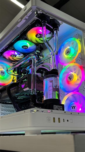 336K views · 909 reactions | Les presentamos el Gamdias Neso P1 Pro, es una belleza de chassis, excelentes especificaciones y un precio justo. Construye la PC de tus sueños en IGaming Store. #arte #gaming #pc #workstation | IGaming Store | Facebook