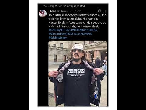 Portland Protest at ICE (Right-Wingers pull out a gun)