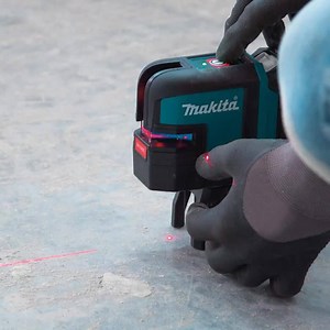 Measure with ease with one of our new 12V max CXT Cordless Self-Leveling Cross-Line Lasers. With a red or green beam, each laser has selectable horizontal/vertical cross reference lines for level, align, and plumb applications. See up to 82’ with red line visibility and 115’ with green line visibility #SK105DNAX #SK106DNAX #SK105DZ #SK106DZ https://www.makitatools.com/products/details/SK105GDNAX | Makita Tools USA