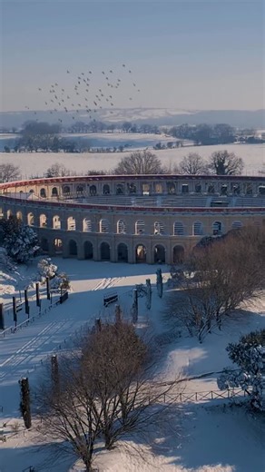 Puy du Fou on Instagram: "🎥❄️ Le Puy du Fou sous la neige... C’est encore plus beau que dans nos rêves ! 🤍🥰 #PuyduFou #PuyduFou2026 #neige"