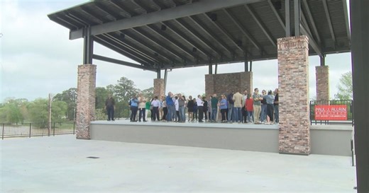 New Iberia cuts ribbon on new and improved Steamboat Pavilion