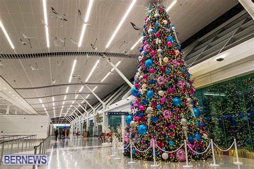 Photos & Video: Christmas Tree At Airport - Bernews