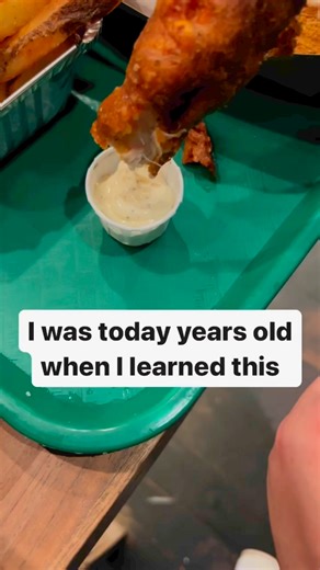 Favorite restaurant hacks we use all the time! #foodie #restaurante #foodlover | Natalie and Connie