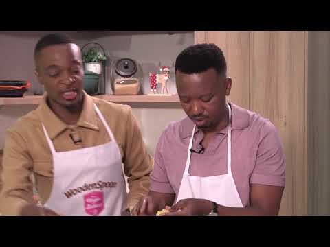 Easy No-Bake Christmas Tree Cookies | Festive Coconut & White Chocolate Treats 🎄